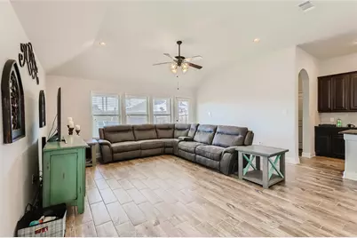 1025 Colonial Drive, Royse City, TX 75189 - Photo 4