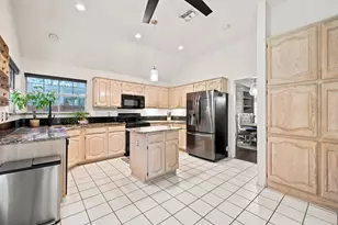 2916 Shadow Oak Ct, Flower Mound, TX 75028 - Photo 10