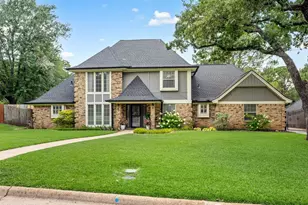 4102 Greenway Ct, Colleyville, TX 76034 - Photo 2