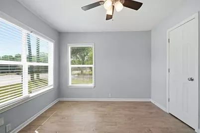 1401 Granbury Street, Cleburne, TX 76033 - Photo 26