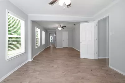 1401 Granbury Street, Cleburne, TX 76033 - Photo 22