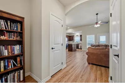 816 E Northside Drive, Pilot Point, TX 76258 - Photo 6