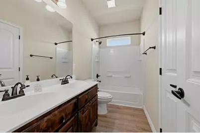 816 E Northside Drive, Pilot Point, TX 76258 - Photo 22