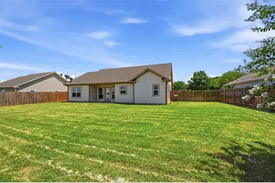 816 E Northside Drive, Pilot Point, TX 76258 - Photo 30