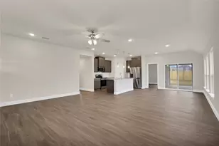 312 Colby Dr, Hillsboro, TX 76645 - Photo 4