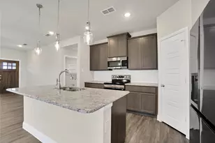 312 Colby Dr, Hillsboro, TX 76645 - Photo 6