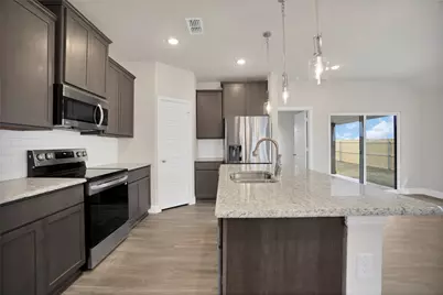 312 Colby Drive, Hillsboro, TX 76645 - Photo 8