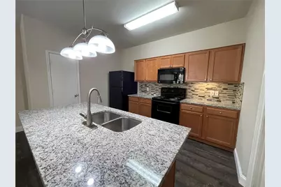 1237 Grand Central Parkway, Fort Worth, TX 76131 - Photo 8