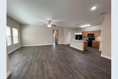 1237 Grand Central Parkway, Fort Worth, TX 76131 - Photo 4