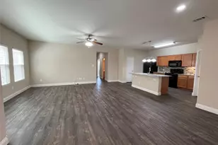 1237 Grand Central Pkwy, Fort Worth, TX 76131 - Photo 4