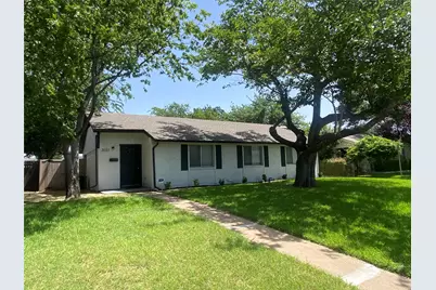 3037 Burning Tree Lane, Garland, TX 75042 - Photo 2