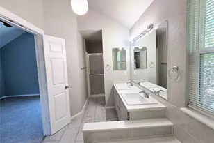 4672 Heatherbrook Ln, Grand Prairie, TX 75052 - Photo 16