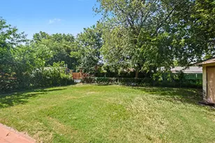 2520 Collingwood Dr, Farmers Branch, TX 75234 - Photo 30