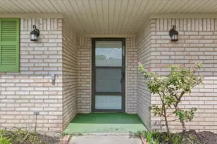 849 Arlington Dr, Woodway, TX 76712 - Photo 6