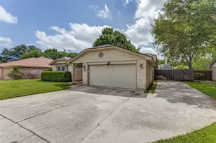 413 Goldfinch Dr, Fort Worth, TX 76108 - Photo 2
