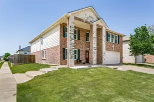 4548 Martingale View Ln, Fort Worth, TX 76244 - Photo 2