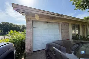 616 Stonewall Dr, Euless, TX 76039 - Photo 4