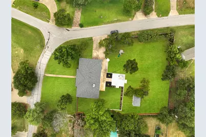 180 Trailing Oaks Drive, Double Oak, TX 75077 - Photo 2