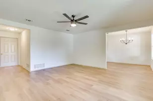 912 Blue Ridge Dr, Burleson, TX 76028 - Photo 6