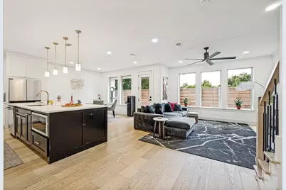 1325 Compton Street, Dallas, TX 75203 - Photo 2