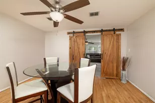 5916 Wisdom Creek Dr, Dallas, TX 75249 - Photo 6