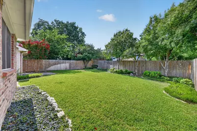 808 Silverbrook Drive, Saginaw, TX 76179 - Photo 26