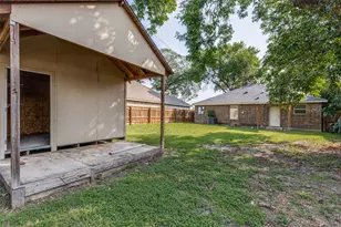 7217 Denton Dr, Dallas, TX 75235 - Photo 20