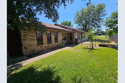710 Cherry Drive, Groesbeck, TX 76642 - Photo 2