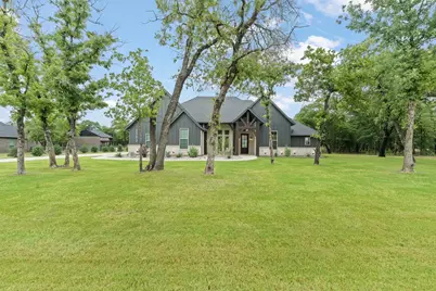 2053 Glenhollow Drive, Weatherford, TX 76088 - Photo 4