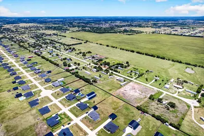 8572 Houston Road, Krum, TX 76266 - Photo 8