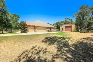 101 Sandlin Ct, Springtown, TX 76082 - Photo 32