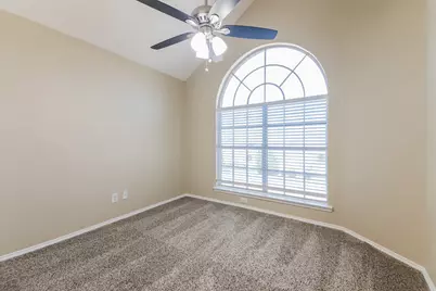 4108 Creekmeadow Drive, Carrollton, TX 75010 - Photo 16