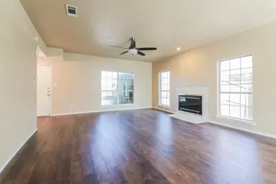 4108 Creekmeadow Drive, Carrollton, TX 75010 - Photo 8