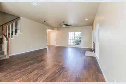 4108 Creekmeadow Drive, Carrollton, TX 75010 - Photo 6