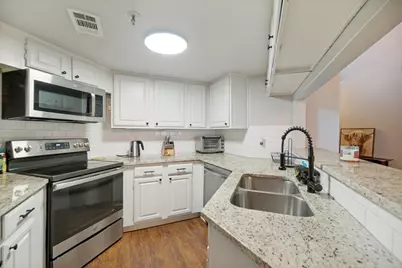 1001 Liberty Street #127, Dallas, TX 75204 - Photo 8