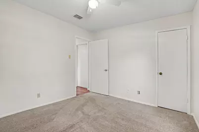 2721 Lucas Drive, Arlington, TX 76015 - Photo 12