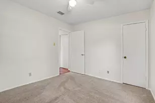 2721 Lucas Dr, Arlington, TX 76015 - Photo 12
