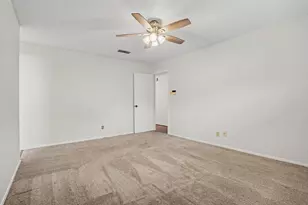 2721 Lucas Dr, Arlington, TX 76015 - Photo 20