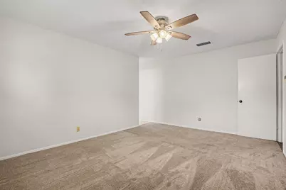 2721 Lucas Drive, Arlington, TX 76015 - Photo 20
