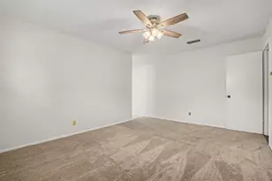 2721 Lucas Dr, Arlington, TX 76015 - Photo 20