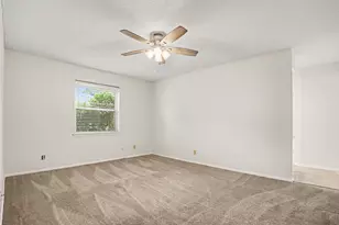2721 Lucas Dr, Arlington, TX 76015 - Photo 10