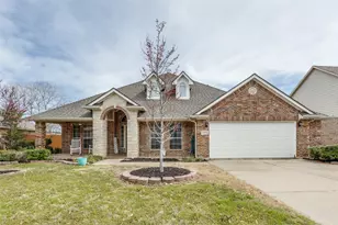 10812 Grayhawk Ln, Fort Worth, TX 76244 - Photo 2