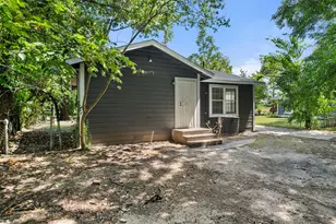 706 E 1st Ave, Corsicana, TX 75110 - Photo 30