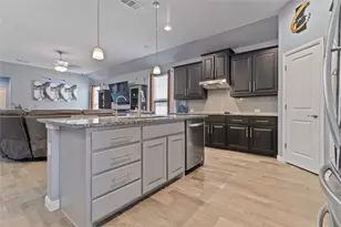 4408 Sugargrove Ln, Arlington, TX 76001 - Photo 10