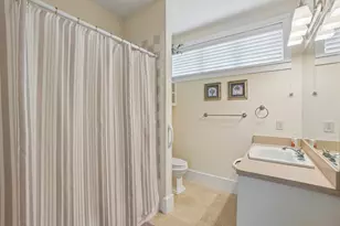 6407 Meadowcrest Ln, Flower Mound, TX 75022 - Photo 16