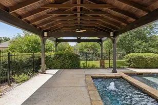 2012 Woodbine Cir, Southlake, TX 76092 - Photo 2