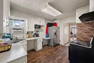 205 Fannin St, Hutchins, TX 75141 - Photo 2