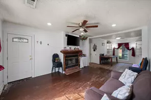 205 Fannin St, Hutchins, TX 75141 - Photo 6