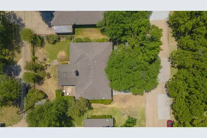 1710 Surrey Circle, Grand Prairie, TX 75050 - Photo 20