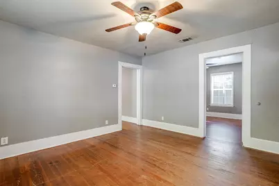 410 W Baylor Street, Weatherford, TX 76086 - Photo 2